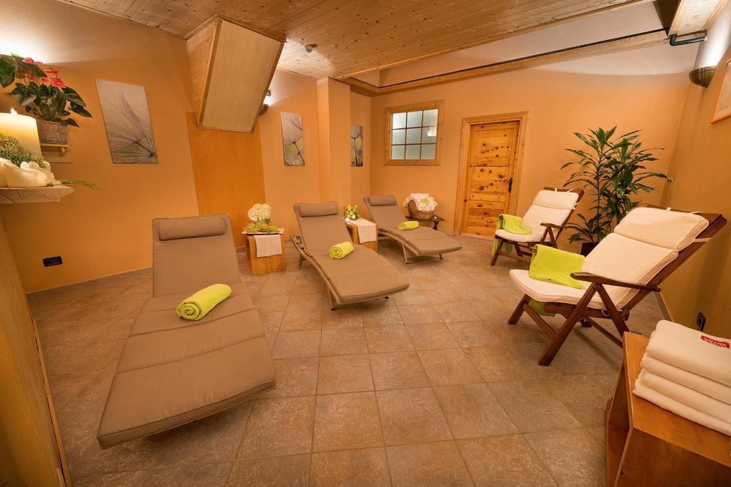 Hotel Astra Livigno Exterior foto